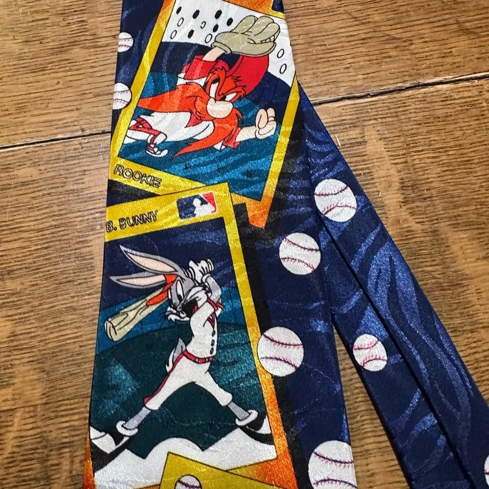 Looney Tunes vintage 1993 MLB baseball tie‎